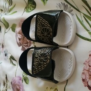 Jordan Hydro Baby Sandals, Size 6C, Black and White